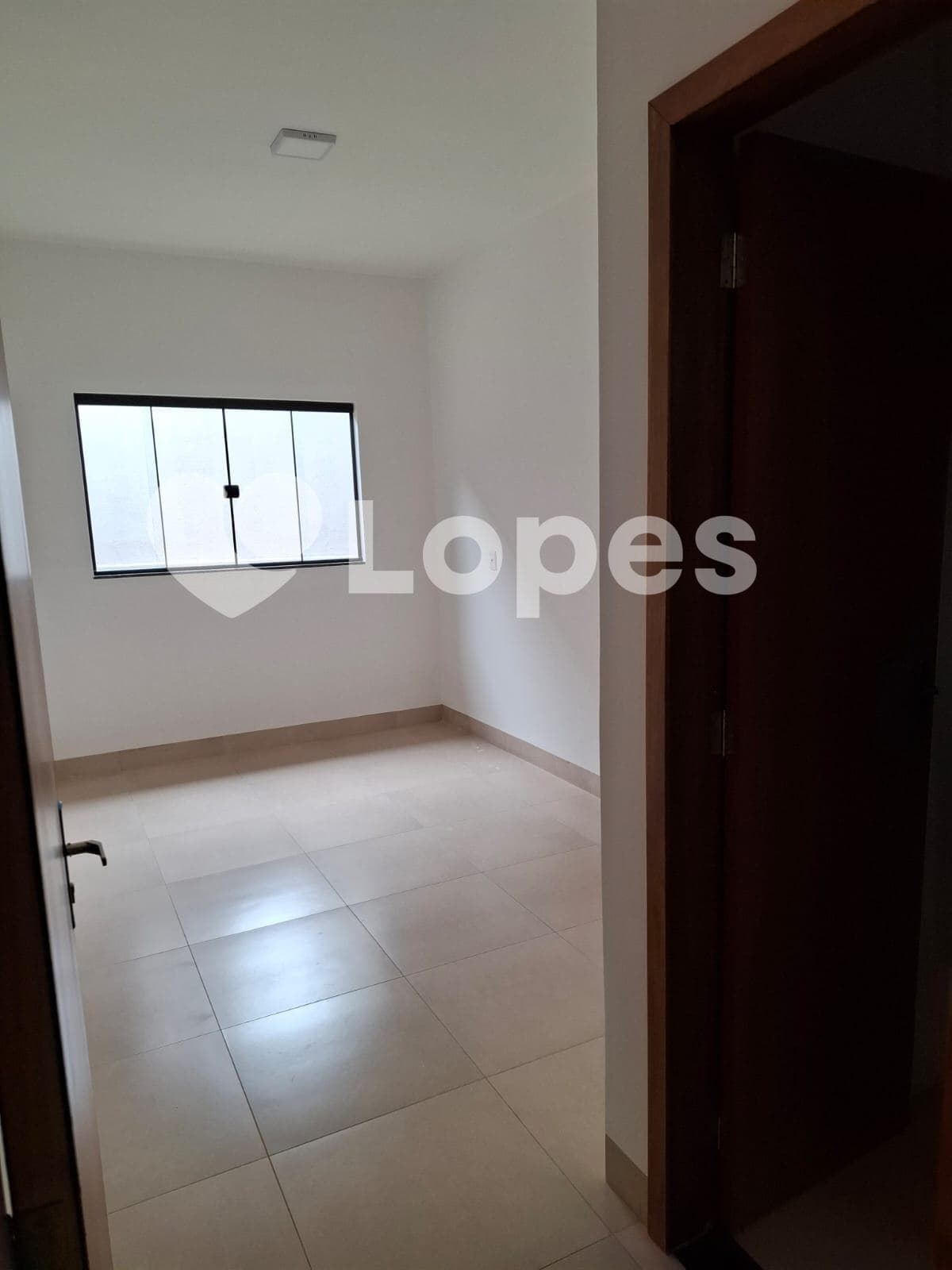 Casa 2 Quartos à Venda no Residencial Santa Fé 1 – Próxima à Avenida Rio Verde