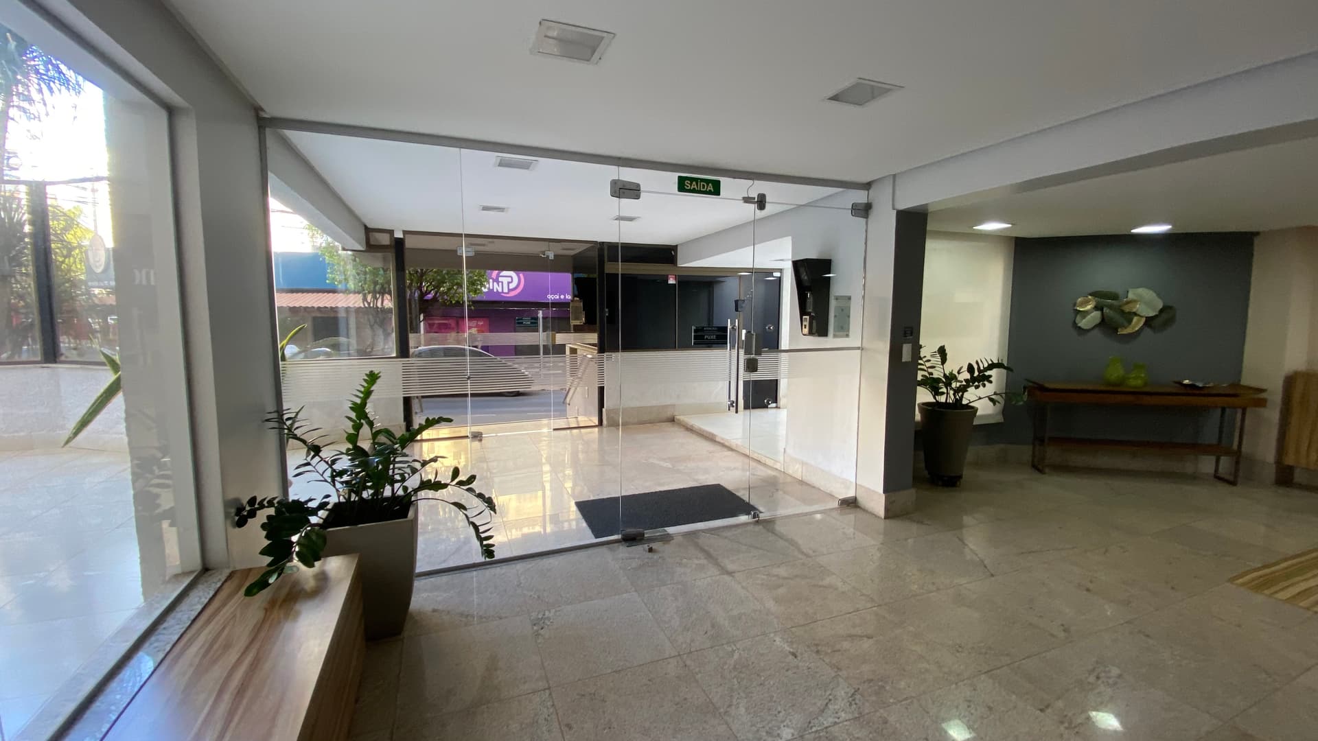 Apartamento 3 Quartos no Setor Bueno — Edifício Húngaro