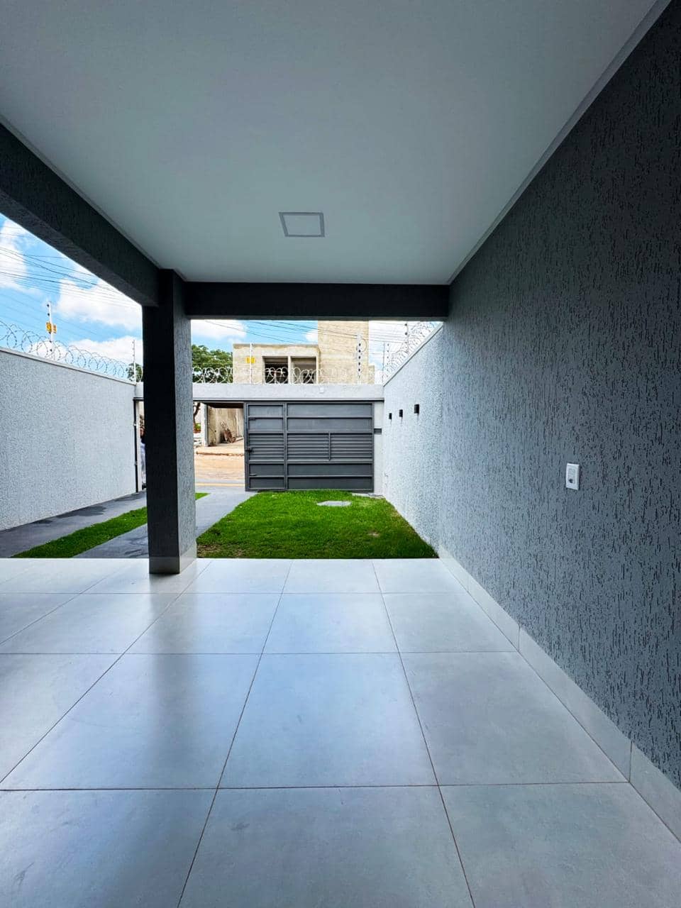 Casa com 3 quartos com Piscina e Churrasqueira no Setor Faiçalville