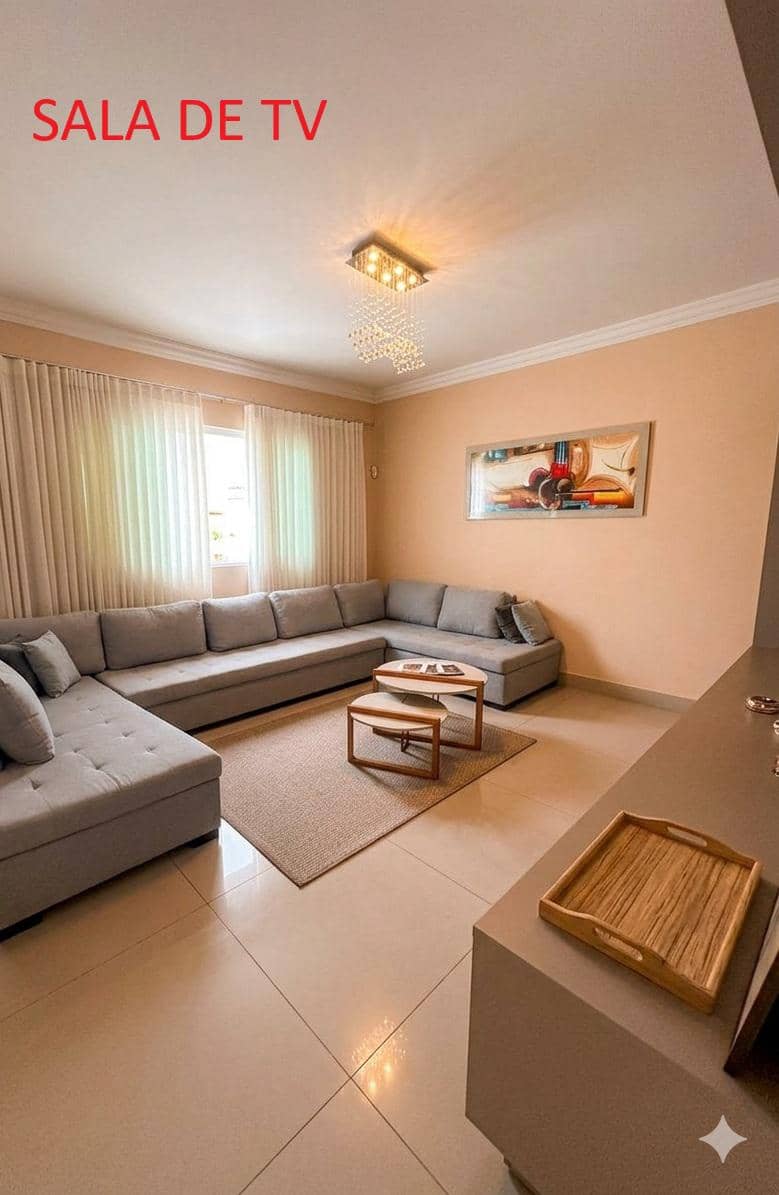 Casa Completa com Piscina Aquecida e Academia Privativa 3 Quartos , duas suites 360m² de Terreno Jd Presidente