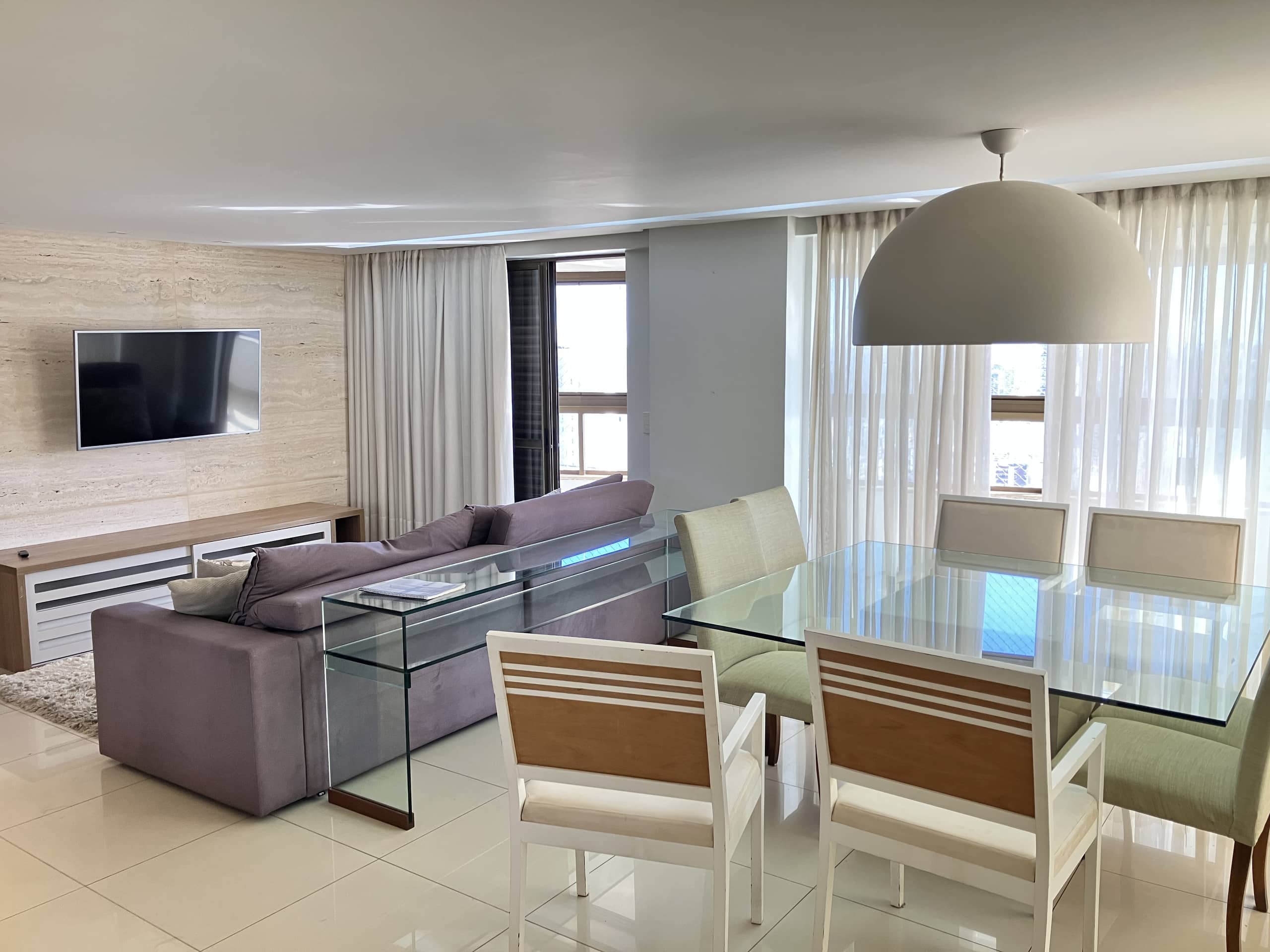 Apartamento no Alto do Setor Serrinha 3 suítes