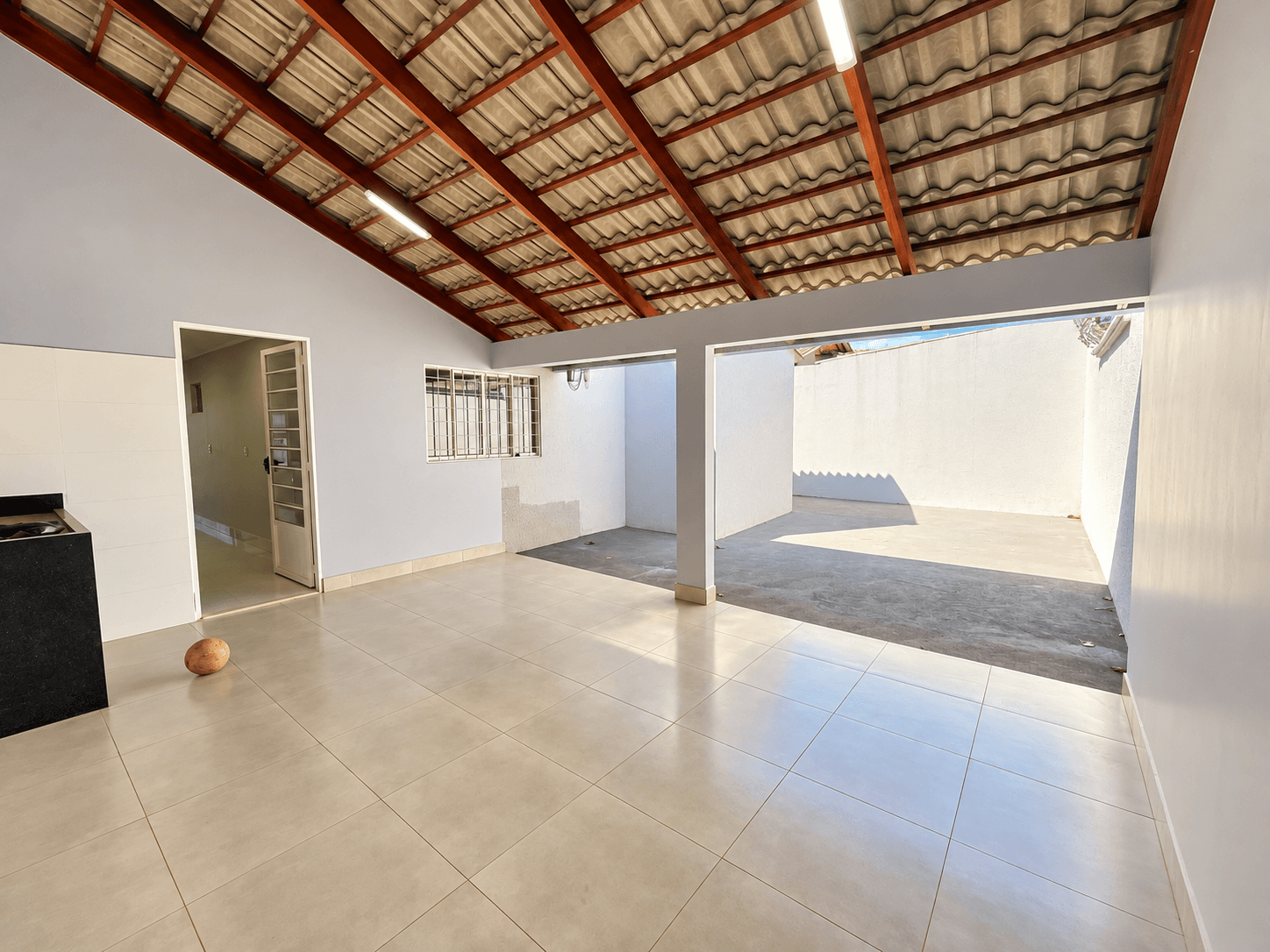 Casa Venda Parque Atheneu 260 m² 3 Quartos uma suíte, Sala, Area serviço, cozinha com armários- Goiania