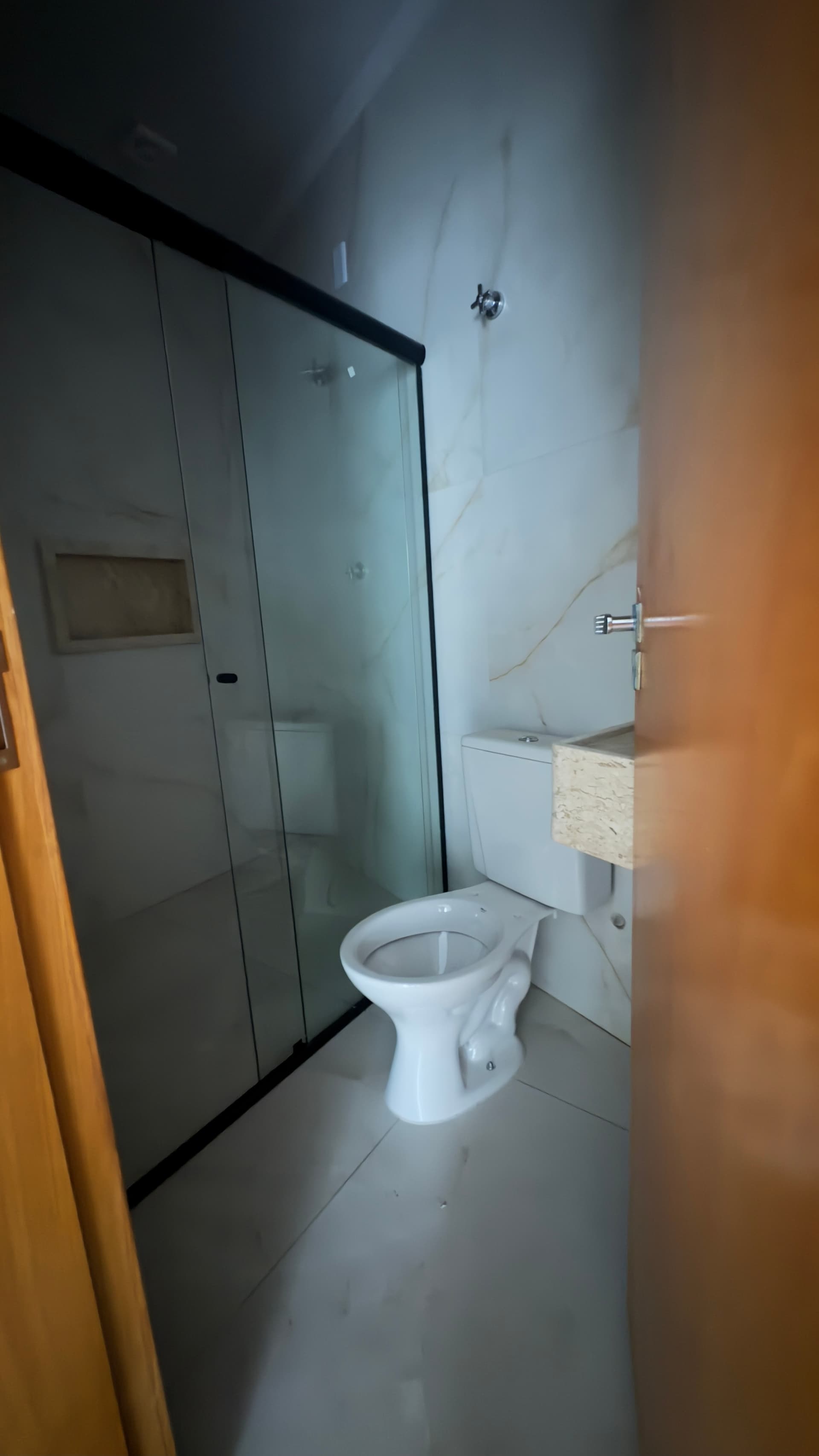 CASA 2 QUARTOS SENDO 1 SUITE NOROESTE
