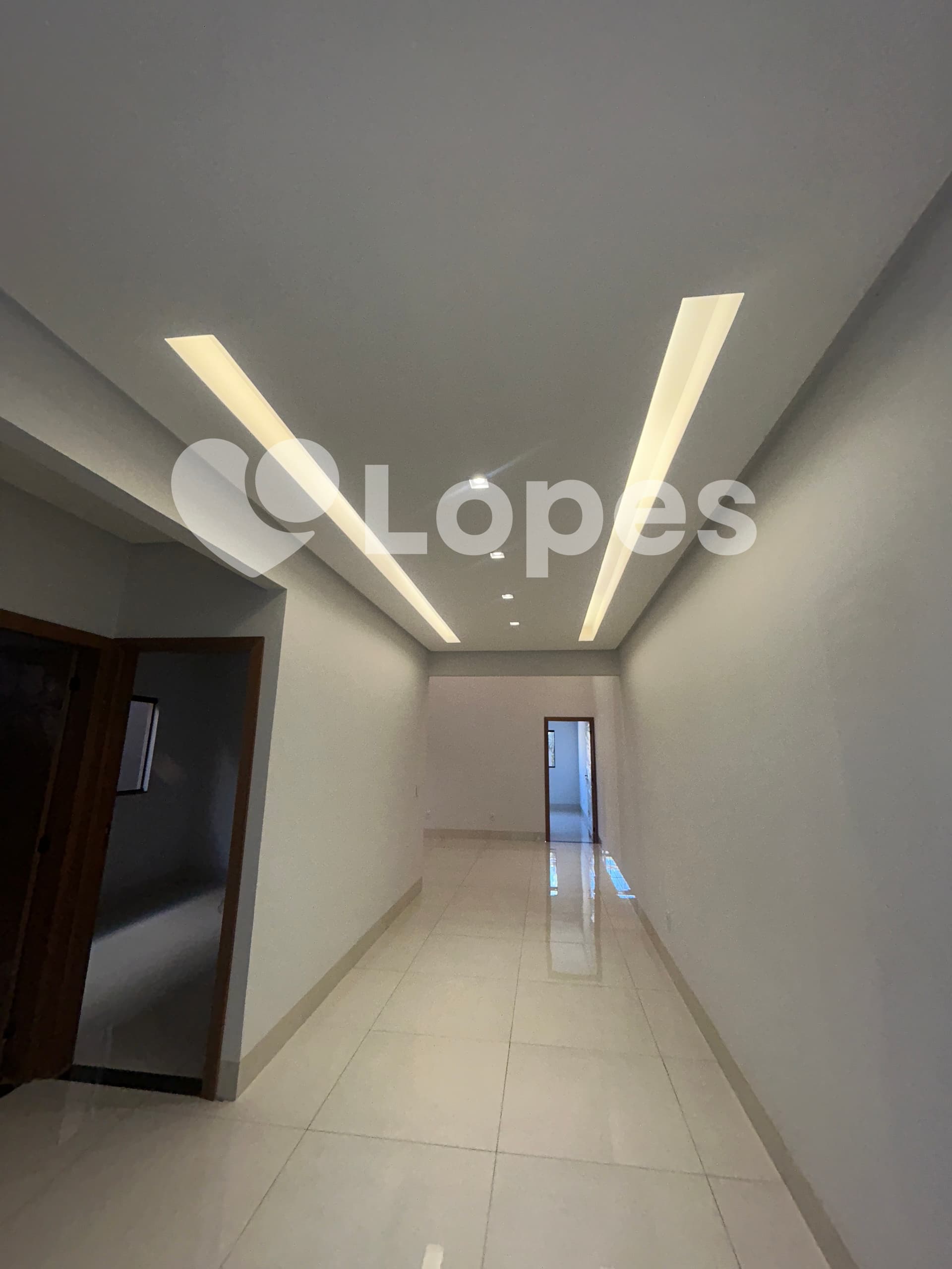 Casa 3 Quartos com Piscina Aquecida | Setor Itapuã | A Poucos Minutos do Buriti Shopping
