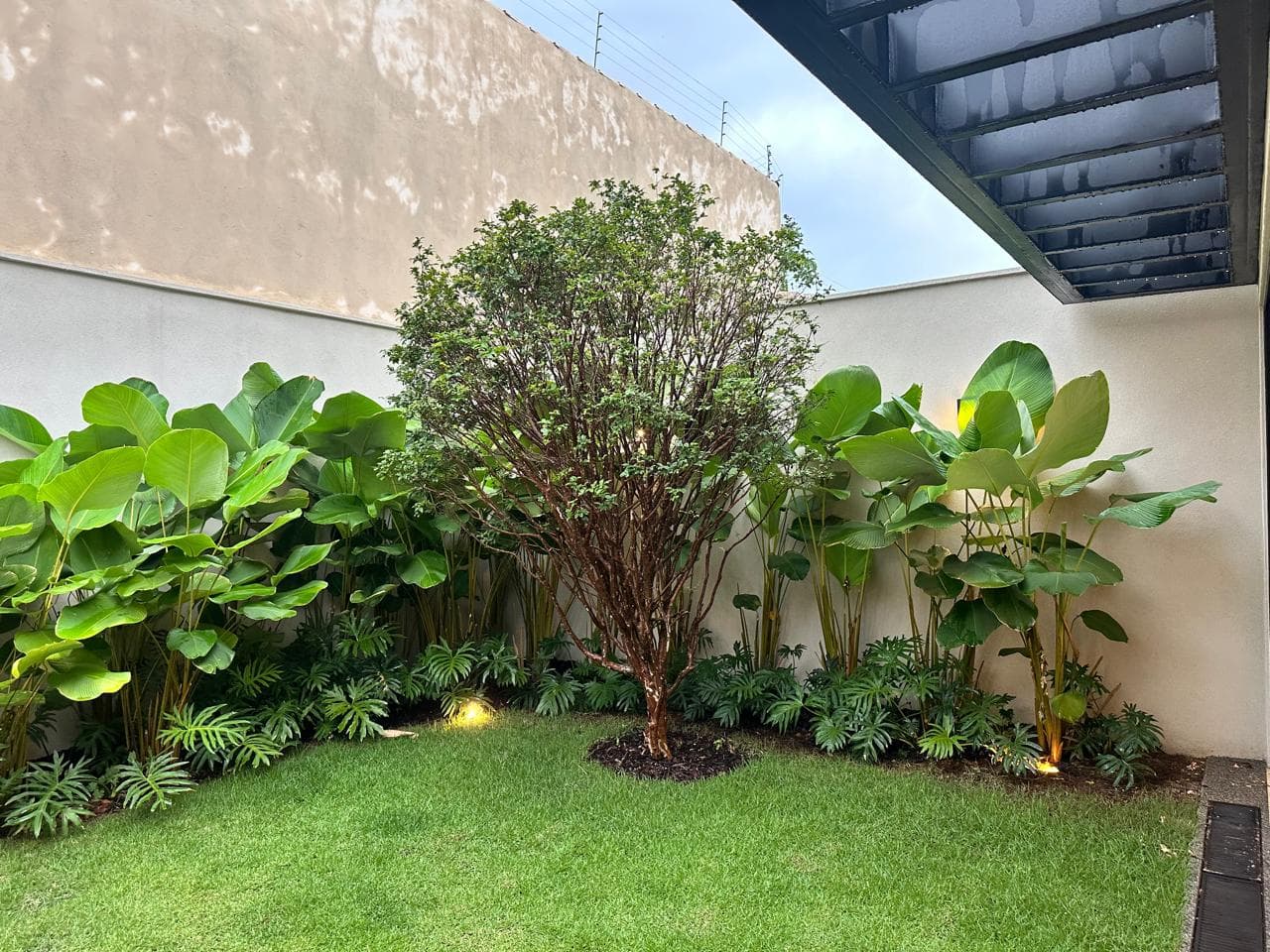 SOBRADO 3 SUÍTES JARDIM AMÉRICA