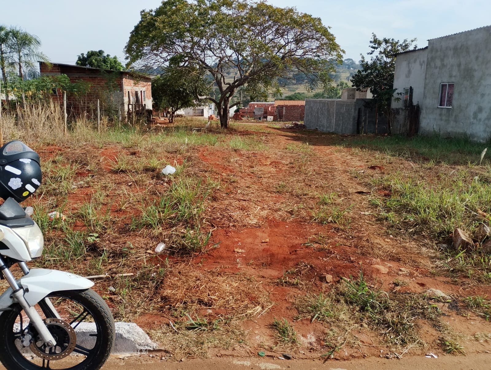 Lote de 300m2 em Nova Veneza, a 10 minutos da Fábrica da Super Frango.
