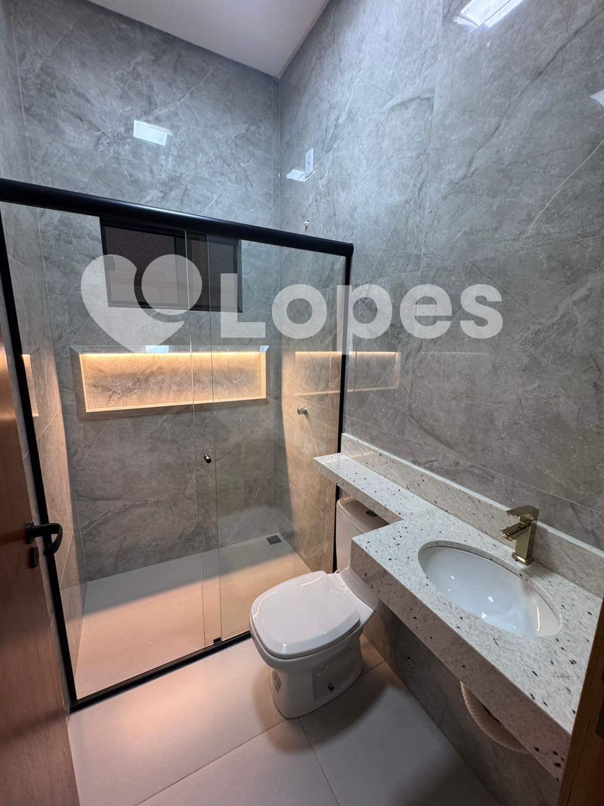 Casa 3 Quartos à Venda no Oriente Ville, Goiânia – Próxima ao Portal Sul Shopping