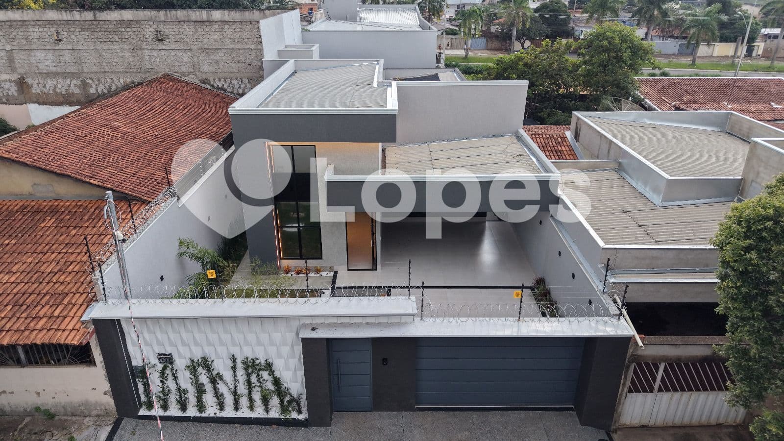 Casa 3 Suítes Plenas no Parque Amazônia, Goiânia – Próxima ao Buriti Shopping