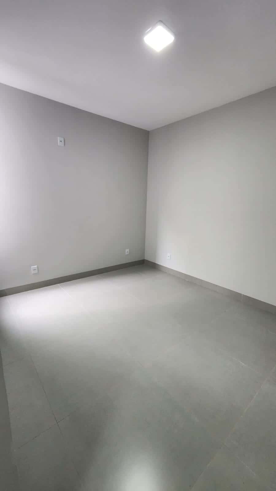 Casa Nova 3 Quartos, uma suíte com Quintal. João Braz-Goiania