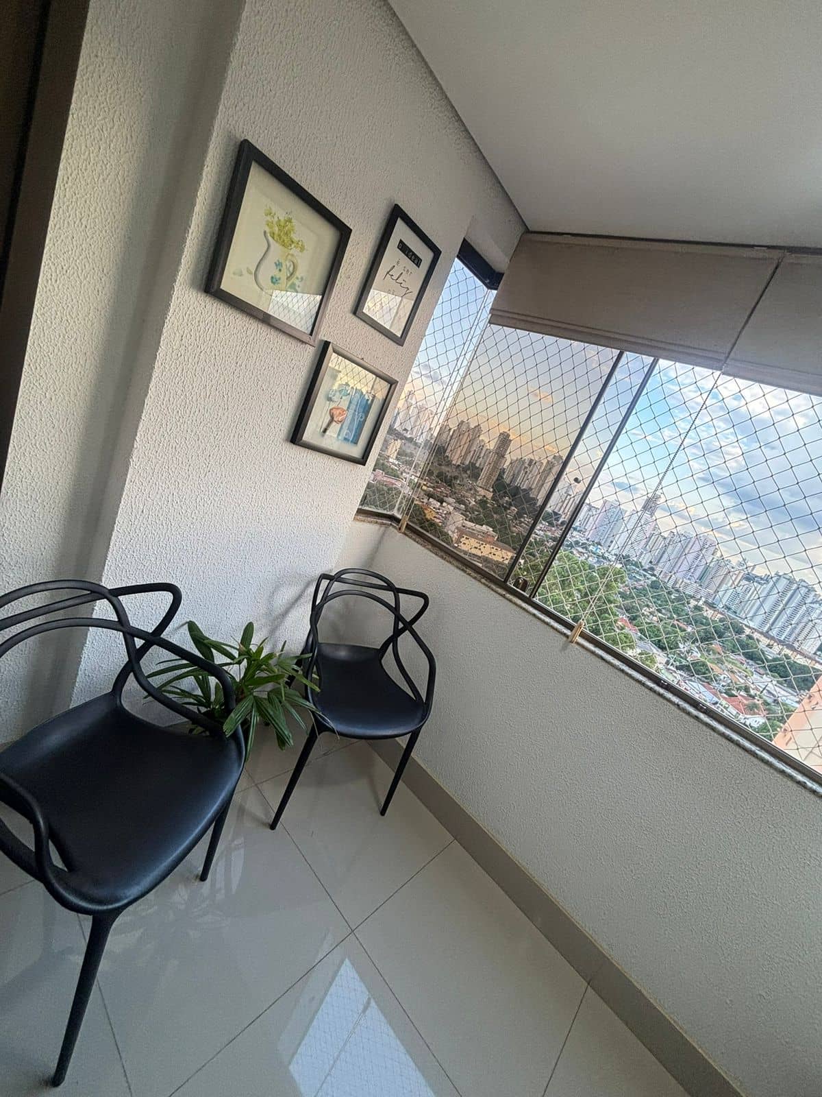 Apartamento com 3 quartos - Próximo a PUC - Jardim Goiás