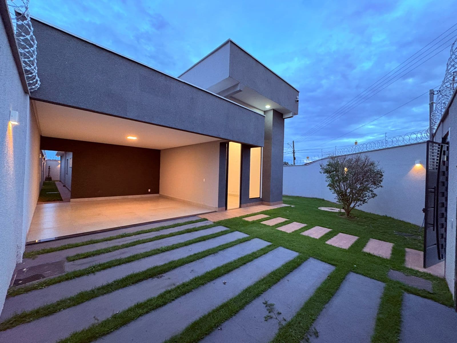 🏡 Casa Alto Padrão com Piscina na Vila Mariana – 3 Suítes | 170m²