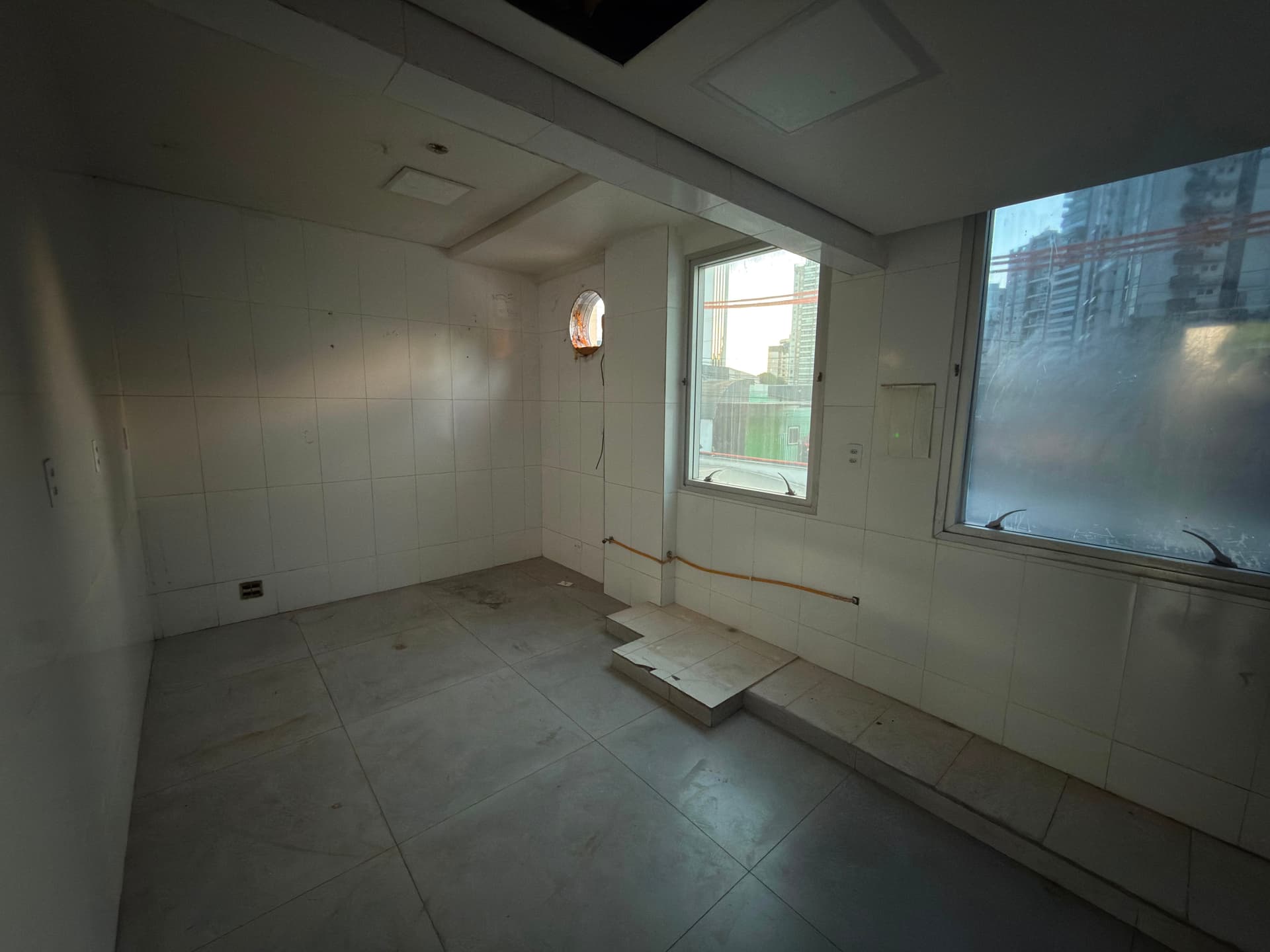 LOJA COMERCIAL TÉRREA NO SETOR OESTE EURO WORKING CONCEPT