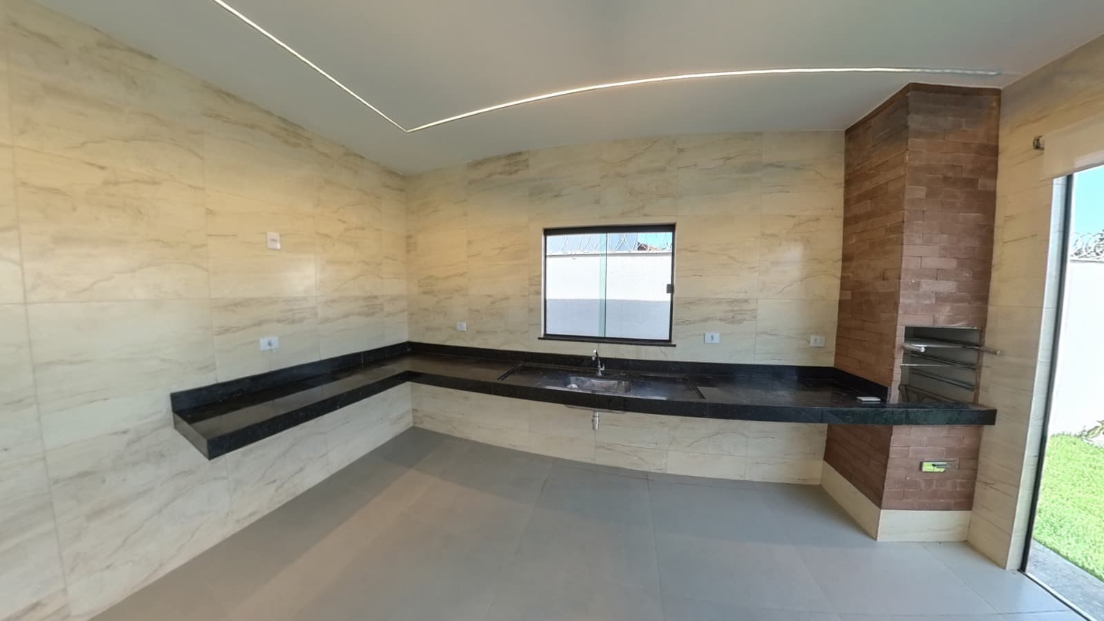 CASA À VENDA NO COLONIAL SUL 3 QUARTOS – APARECIDA DE GOIÂNIA