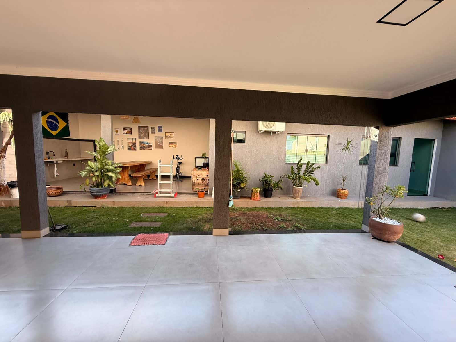 Vende - se Casa no Residencial Garavelo Park