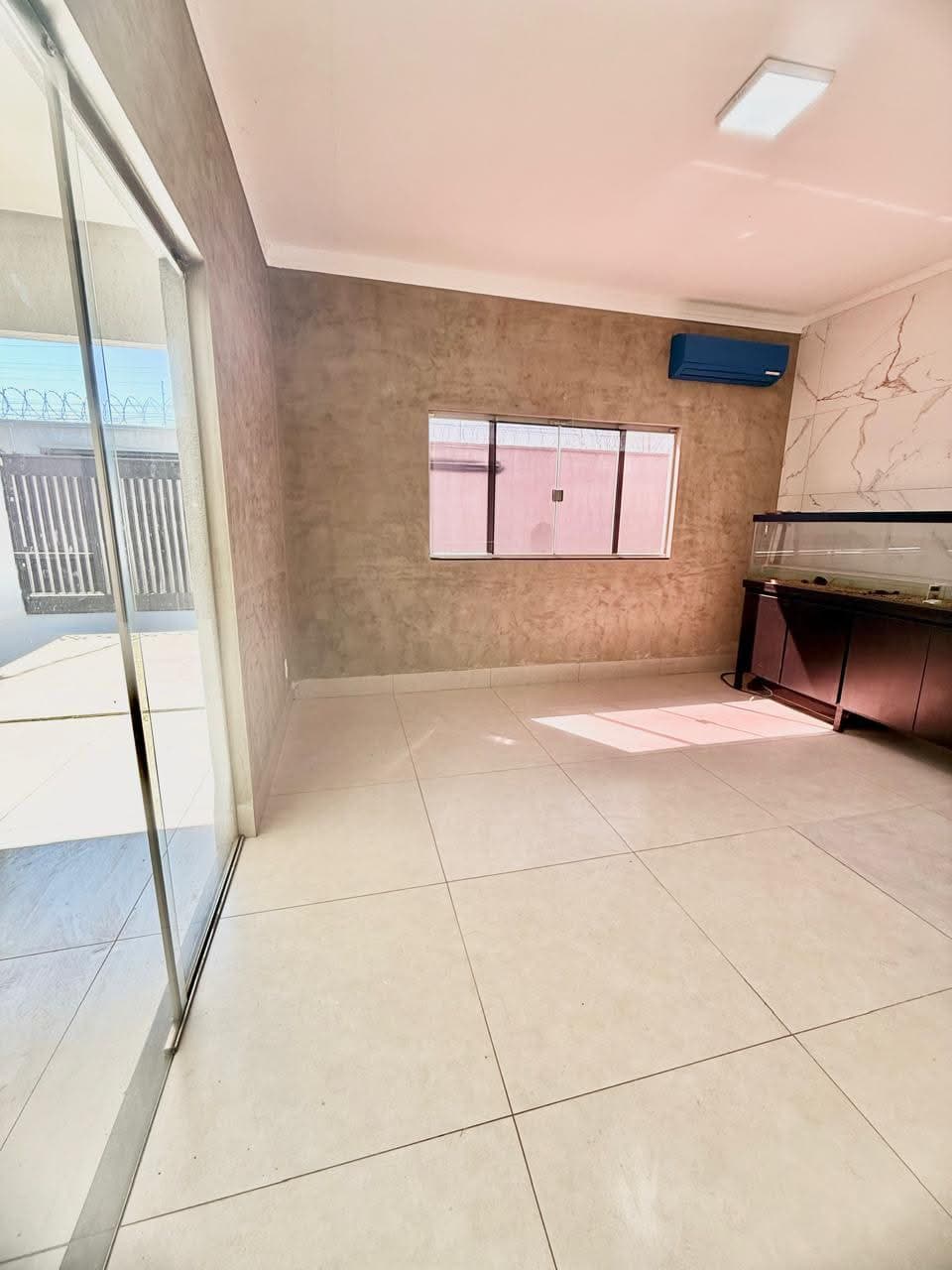 Casa 3 Quartos com Suíte, Poço Artesiano e Jacuzzi – Setor Faiçalville Oportunidade! com Churrasqueira e Jacuzzi
