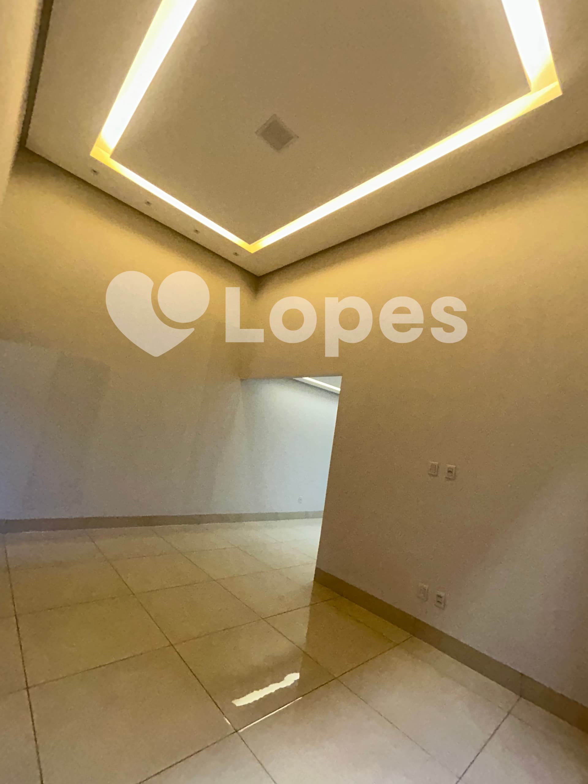 Casa 3 Quartos com Piscina Aquecida | Setor Itapuã | A Poucos Minutos do Buriti Shopping
