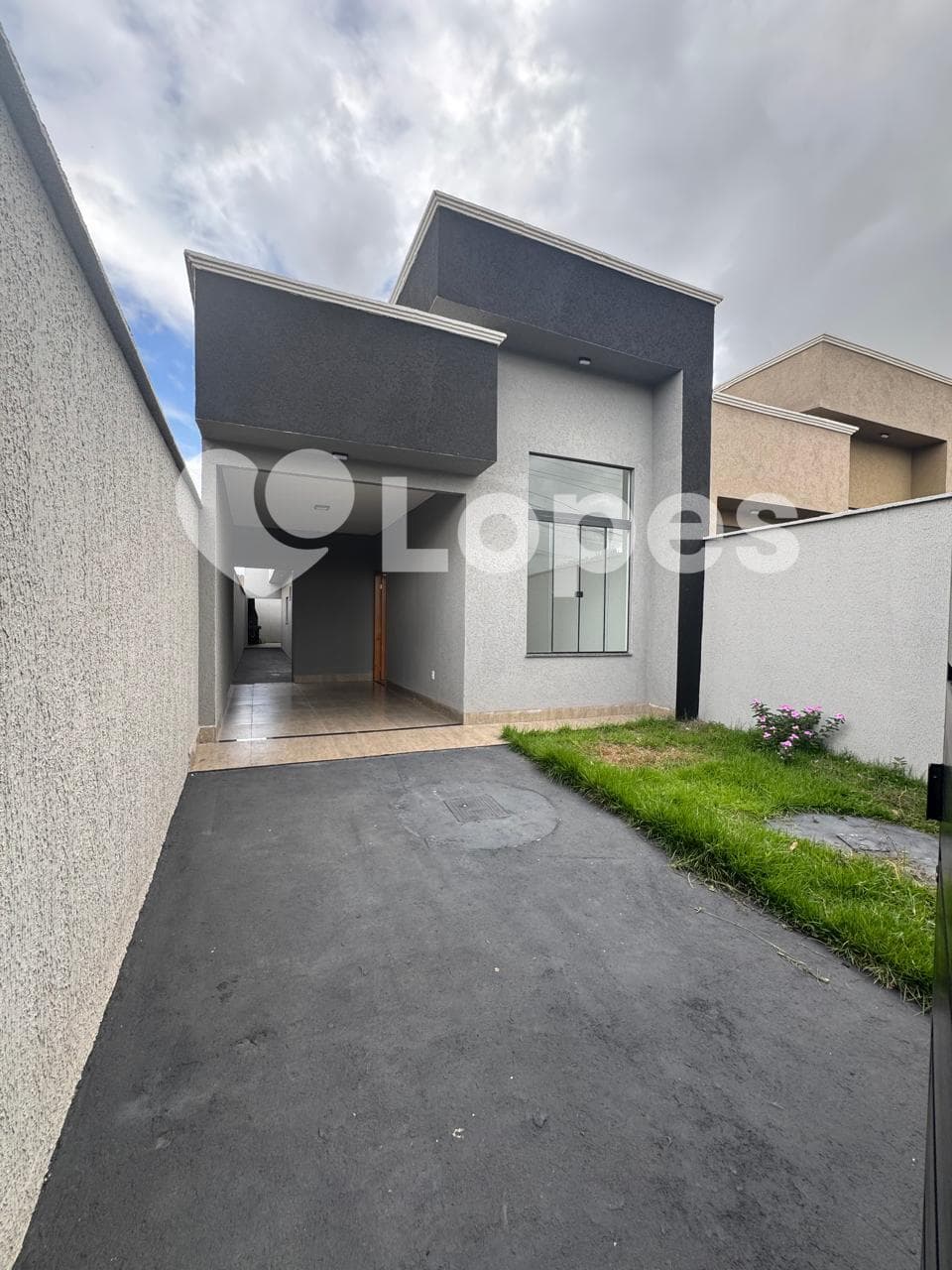 Casa 3 Quartos à Venda no Jardim Tropical – Próximo ao Portal Sul Shopping