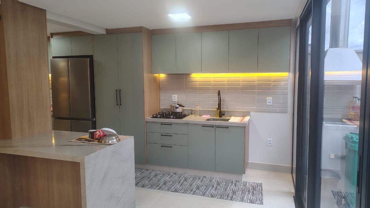 SOBRADO JARDINS MARSELHA | 4 QUARTOS - 3 SUITES