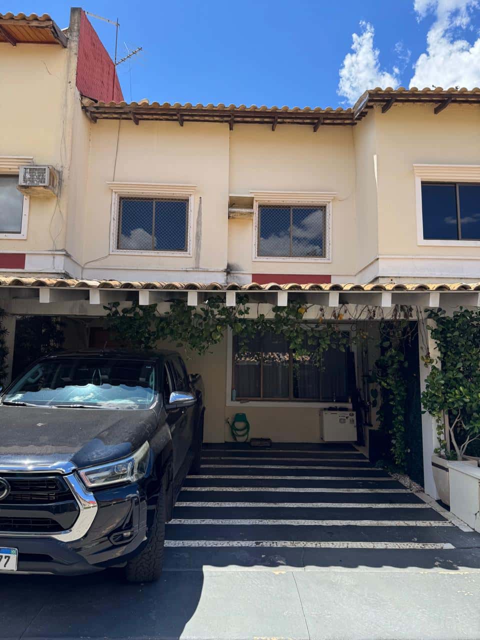 Sobrado à Venda no Jardim Planalto, 3 Quartos uma suite, lazer completo Excelente Localização