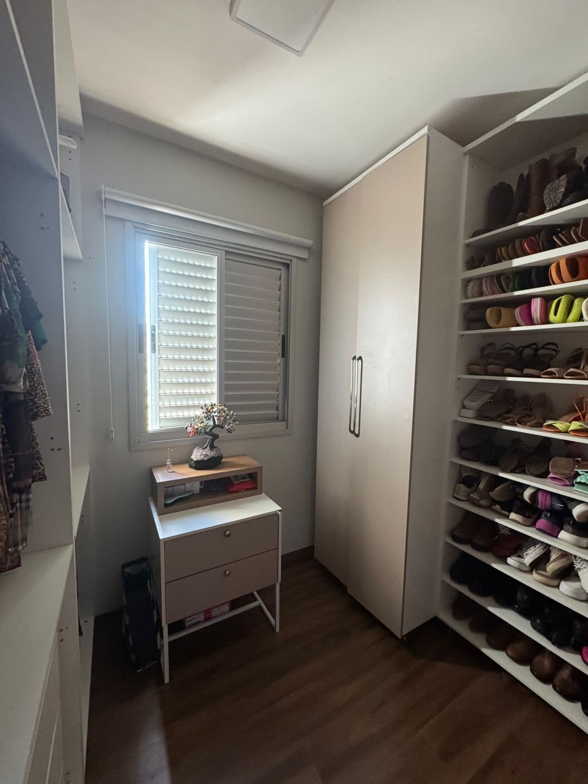 Apartamento reformado no Jardim Europa