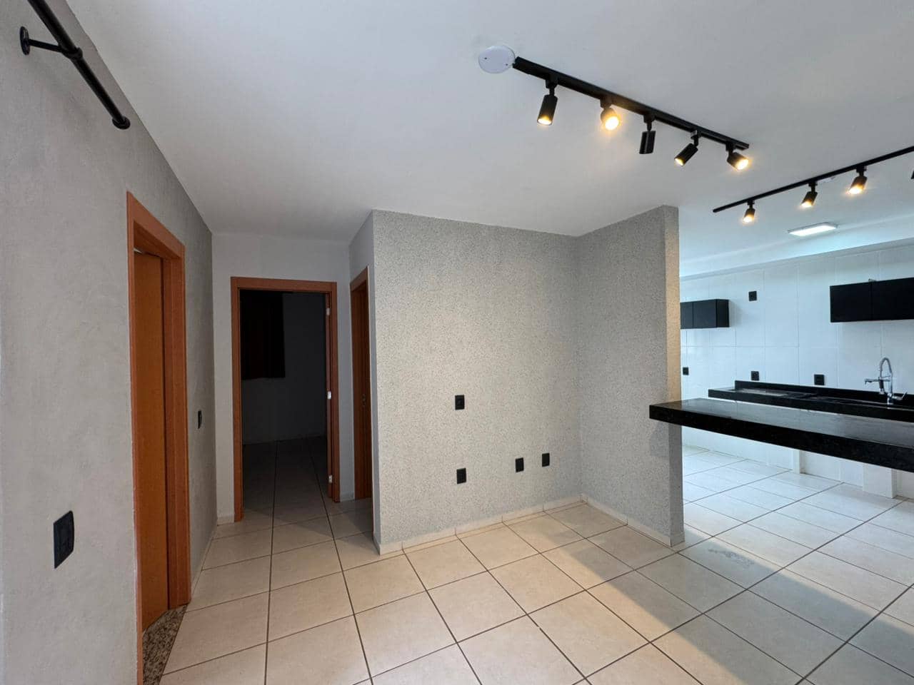 Apartamento com 2 quartos próximo ao IFG em Aparecida de Goiânia