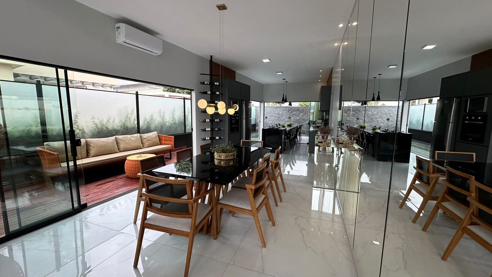 CASA PARQVILLE PINHEIROS – OPORTUNIDADE -CONDOMINIO FECHADO - APARECIDA DE GOIÂNIA