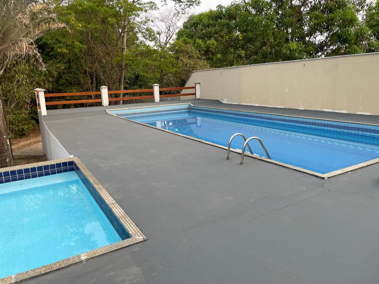 Chácara à Venda no Jardim dos Ipês, 1.000m² Piscinas, Mobiliada, Aparecida de Goiânia