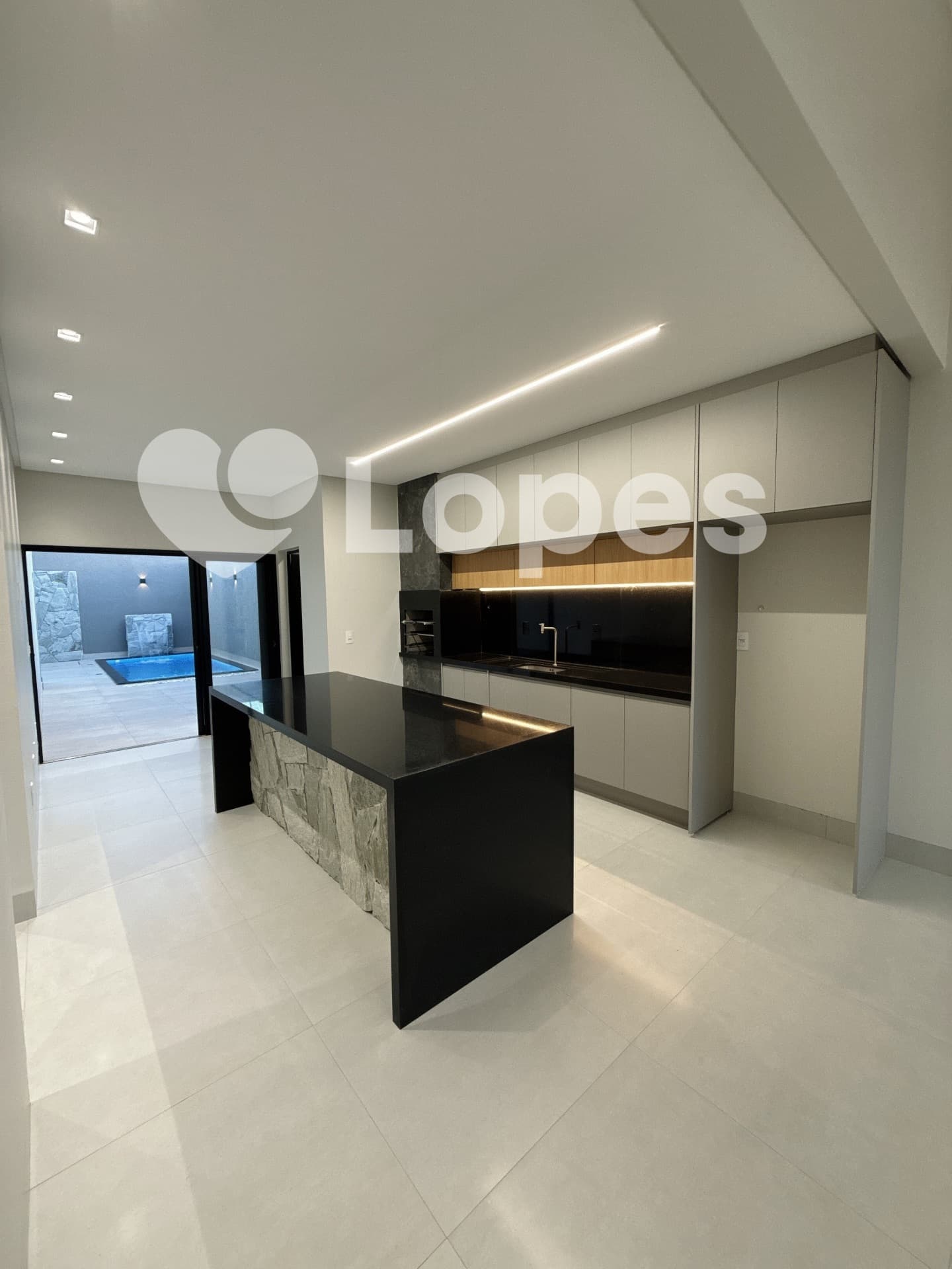 Casa 3 Suítes com Piscina à Venda no Setor Três Marias I – Próximo ao Atacadão Costa