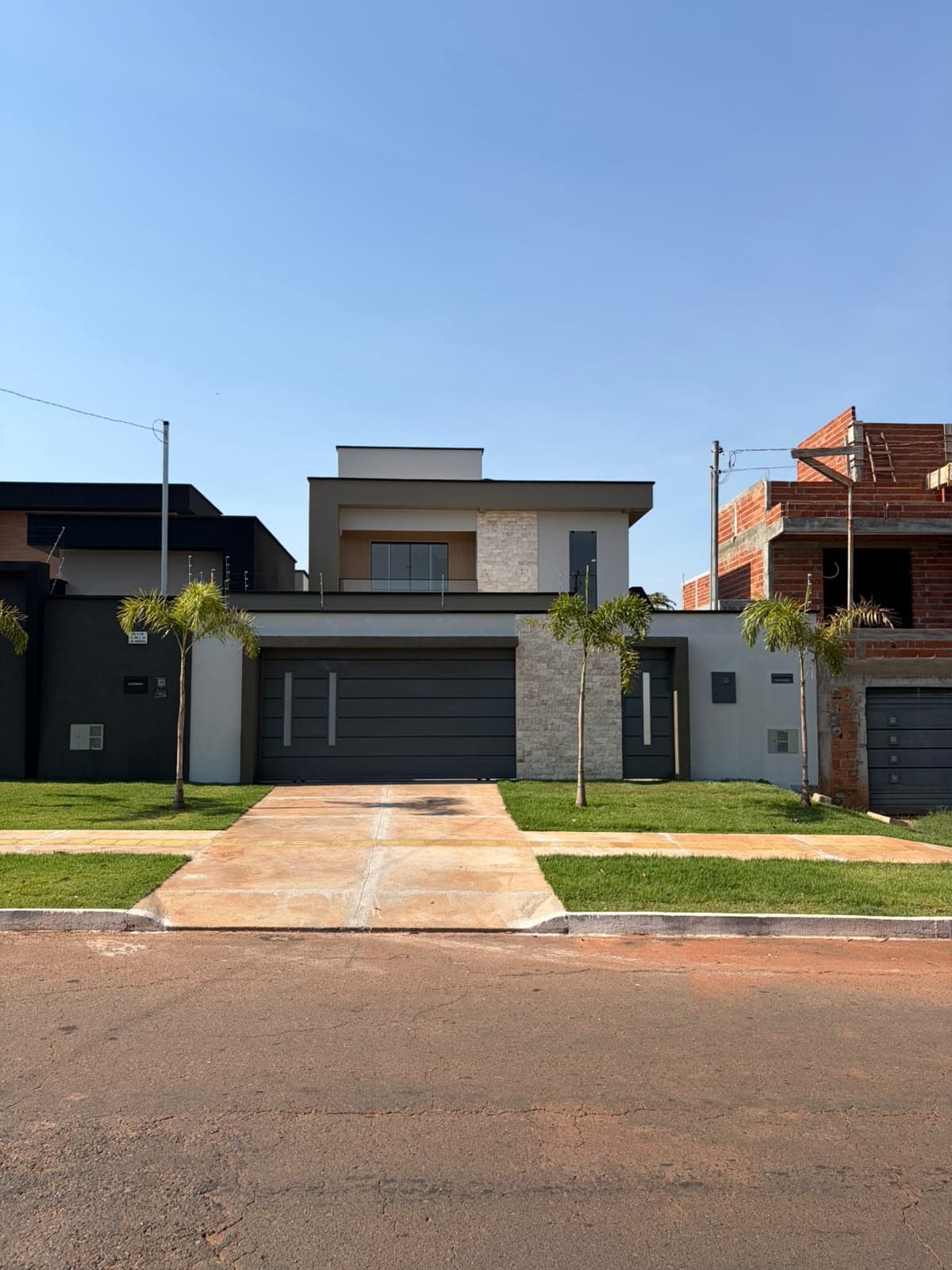 Casa Térrea no Jardim América 3 Suítes Área Gourmet , 290m² de Terreno