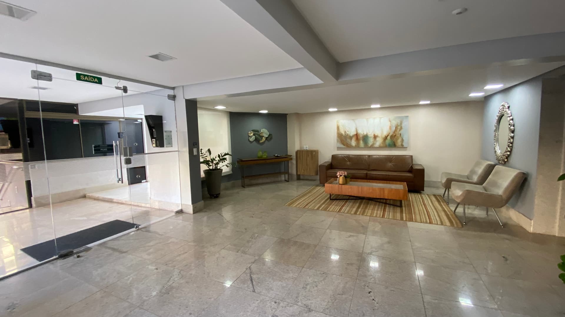 Apartamento 3 Quartos no Setor Bueno — Edifício Húngaro