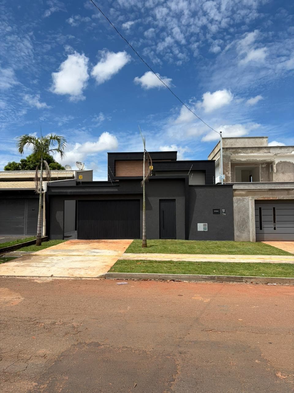 Belíssima Casa térrea de alto padrão à venda – Jardim América, Goiânia