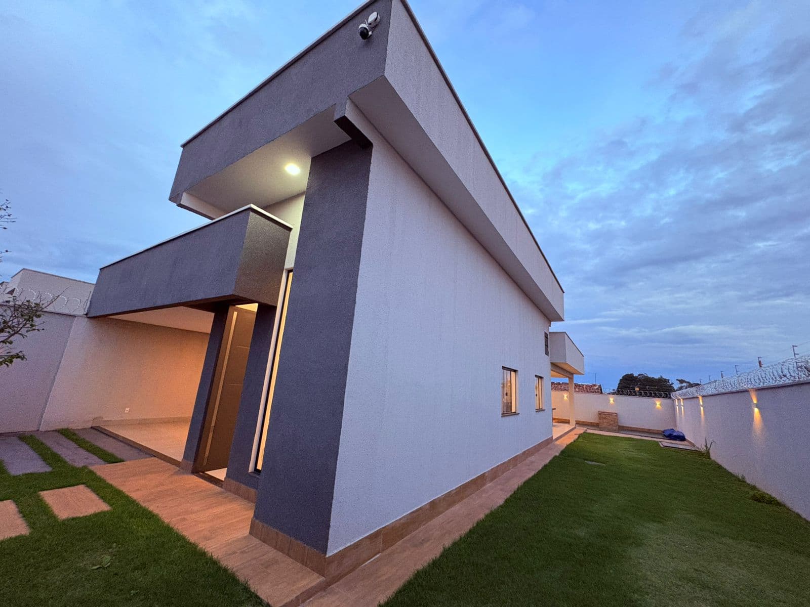 🏡 Casa Alto Padrão com Piscina na Vila Mariana – 3 Suítes | 170m²