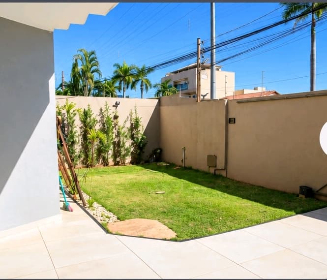 Exclusivo! Sobrado 261m² c/ Piscina, Quintal e Suíte no Bairro Anhanguera