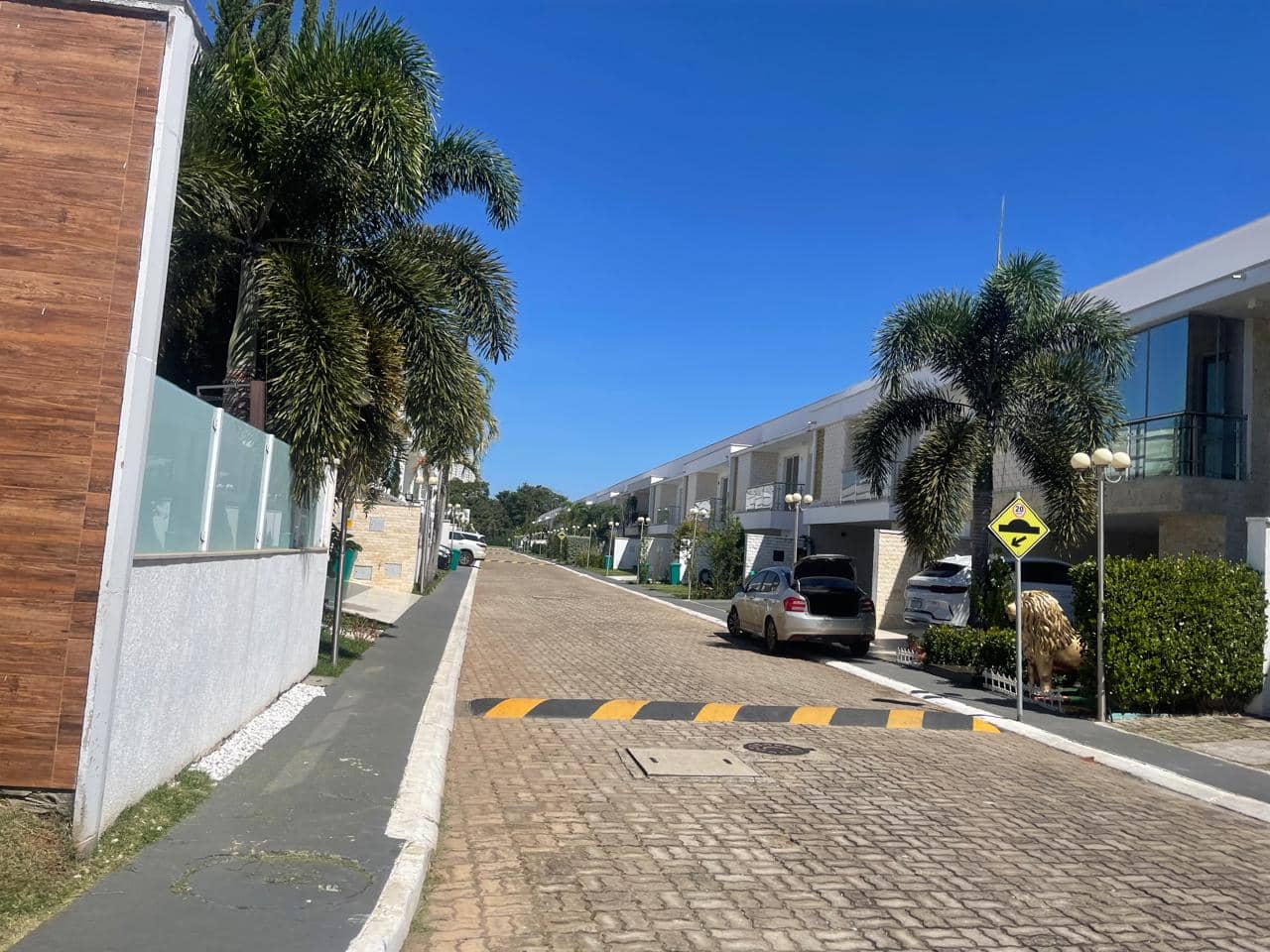 Sobrado em Condomínio Fechado - Green Diamond - Próximo Setor Jao - Santa Genoveva