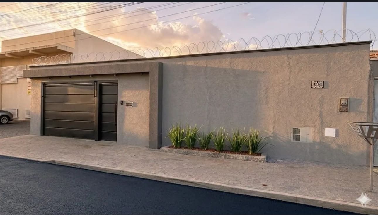 CASA PRÓXIMA AO GARAVELO SHOPPING 360M² DE LOTE