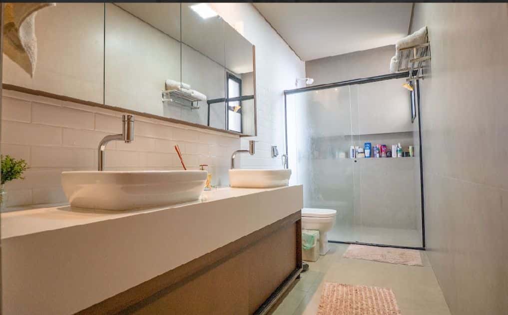 Espetacular Casa 1.250m² de Terreno, Vista Definitiva para o Campo de Golfe, Piscina de Raia e 5 Suítes R6.800.000,00