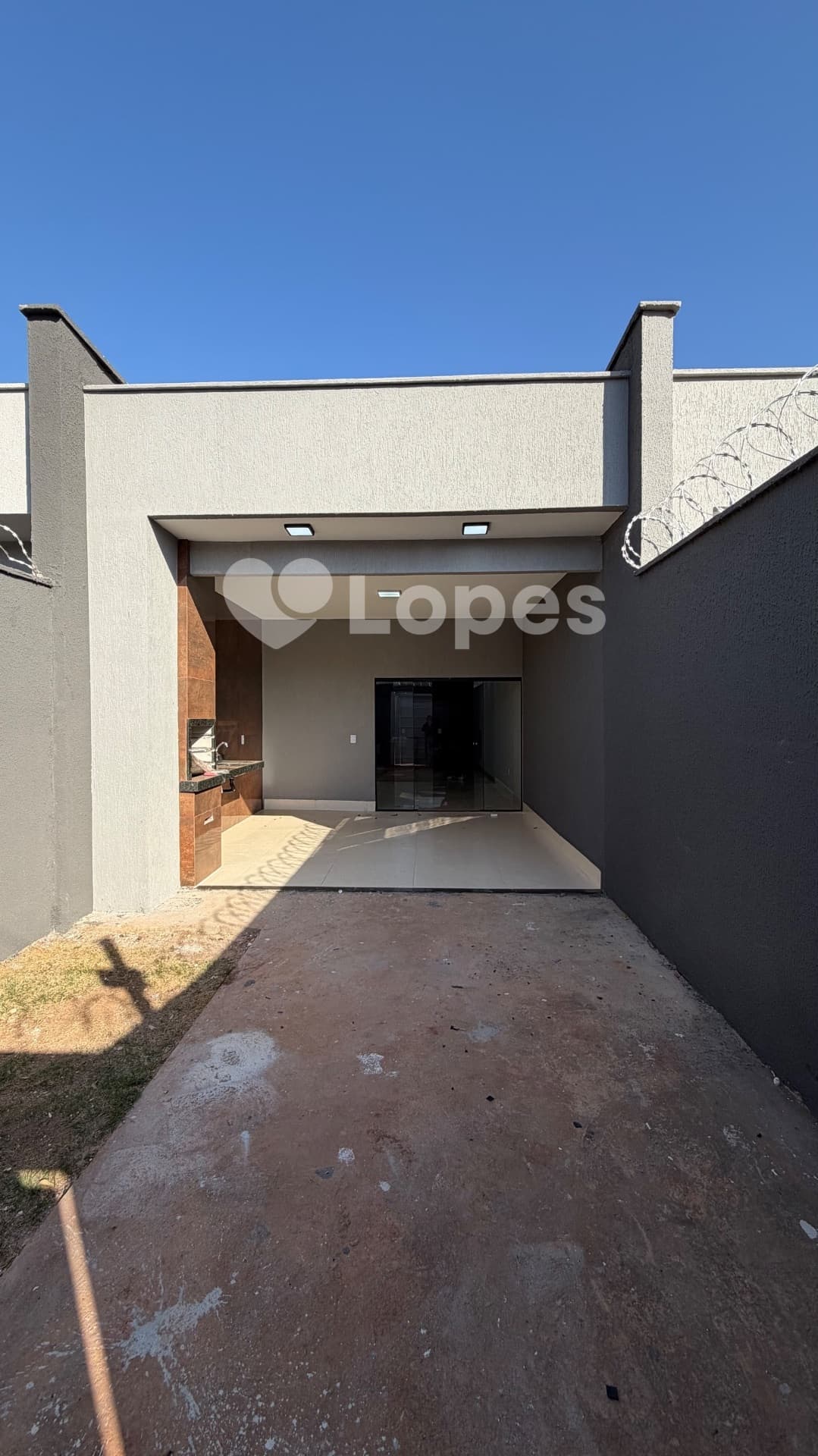 Casa 2 Quartos à Venda no Setor Barcelos, Trindade – Próxima à Coca-Cola e GO-060
