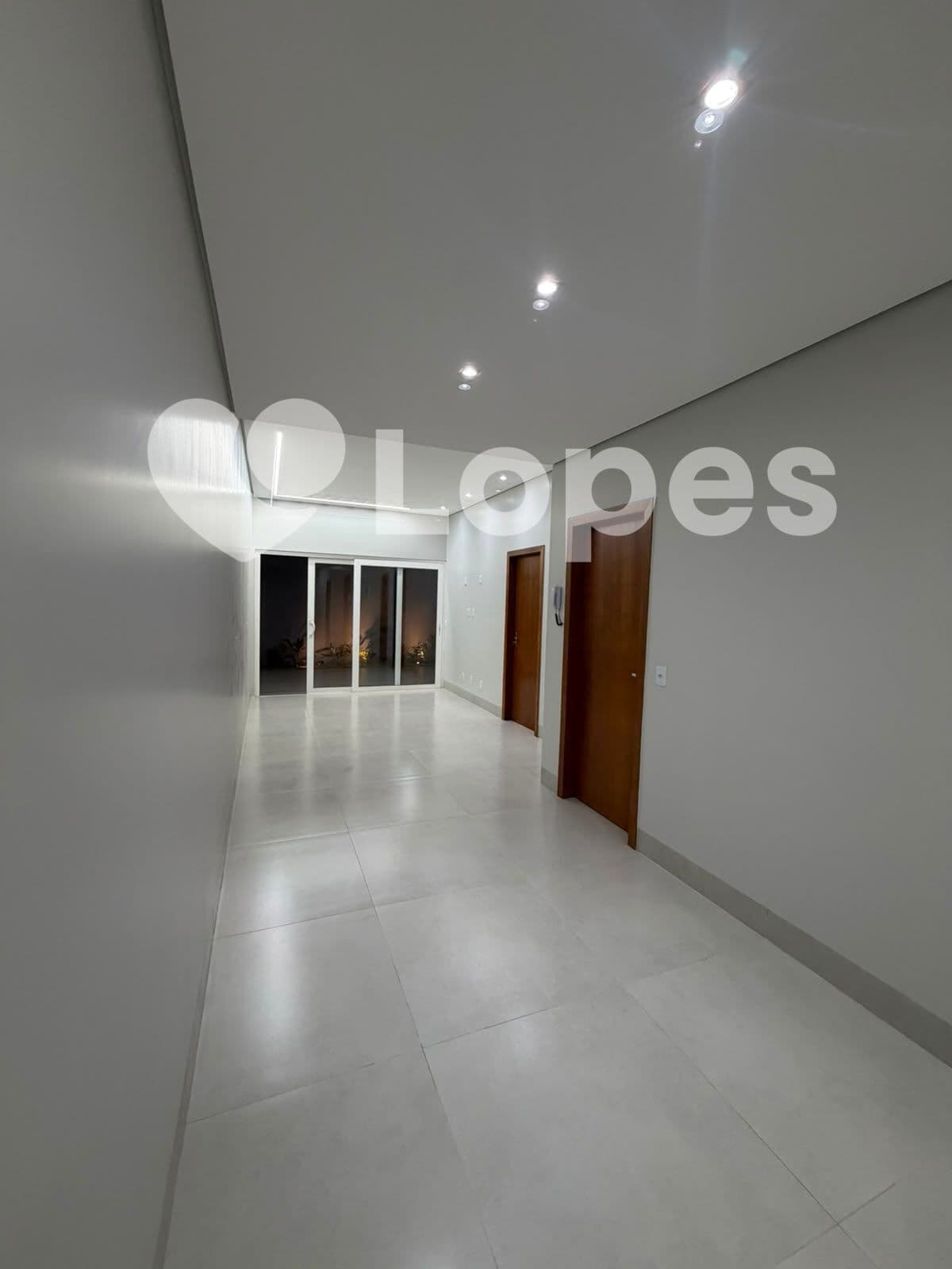 Casa 3 Quartos à Venda no Setor Garavelo | Próxima ao Garavelo Shopping