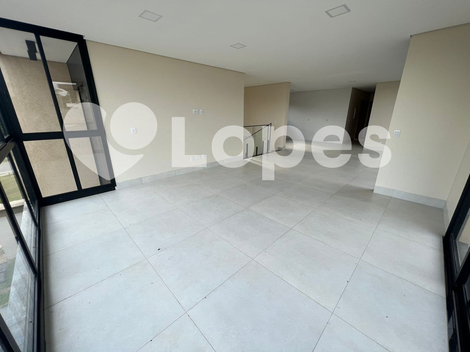 Sobrado 3 Suítes no Jardins Nápoles – Próximo à GO-020