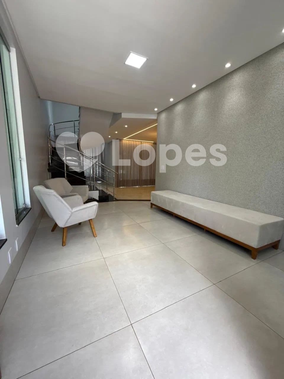 Sobrado 4 Suítes no Jardins Mônaco, Próxima ao Buriti Shopping, Aparecida de Goiânia