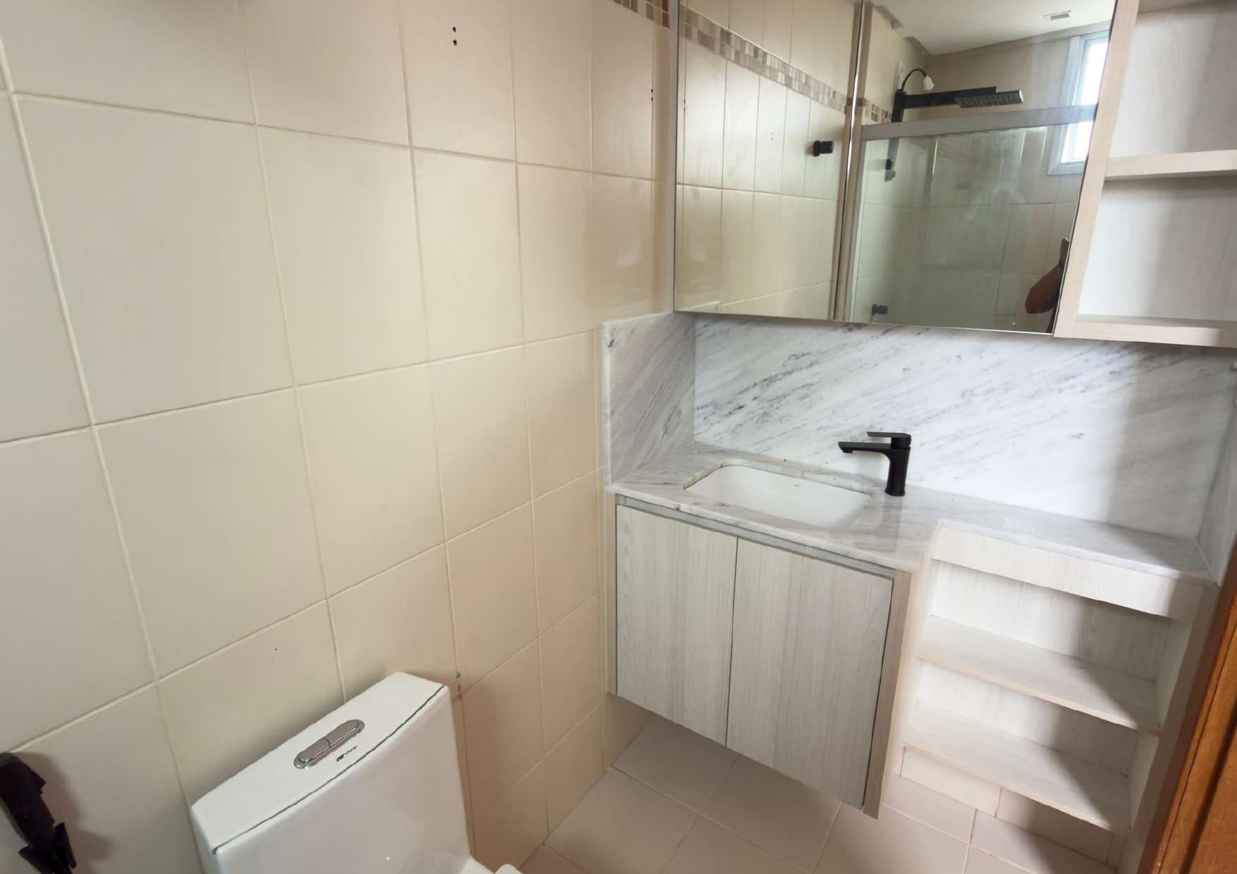 APARTAMENTO REFORMADO AV T-4 SETOR ALTO BUENO