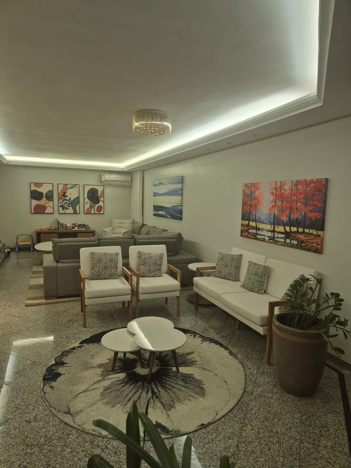 Apartamento Alto Padrão no Setor Bueno – 240m² | 4 Suítes | 3 Vagas