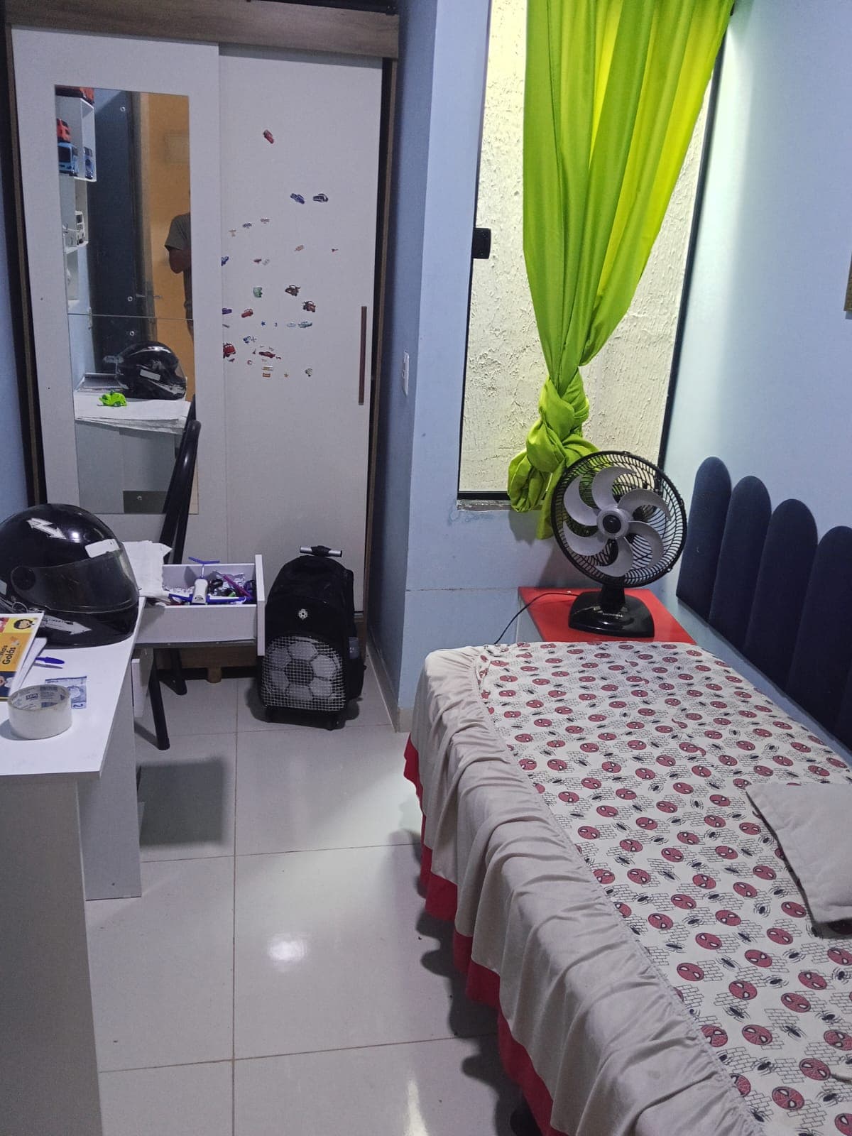 Casa térrea 3Q sendo 1S