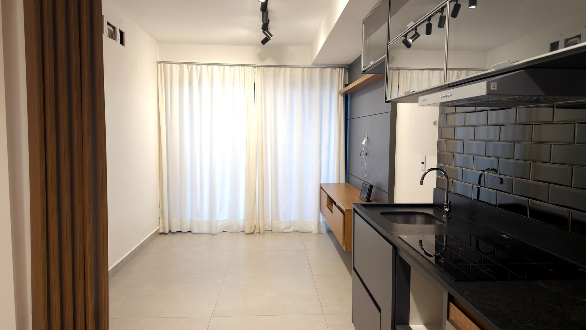 Apartamento Moderno no Bueno 61m² Andar Alto 2 Quartos com Suíte, completo em armarios, R$ 795 Mil