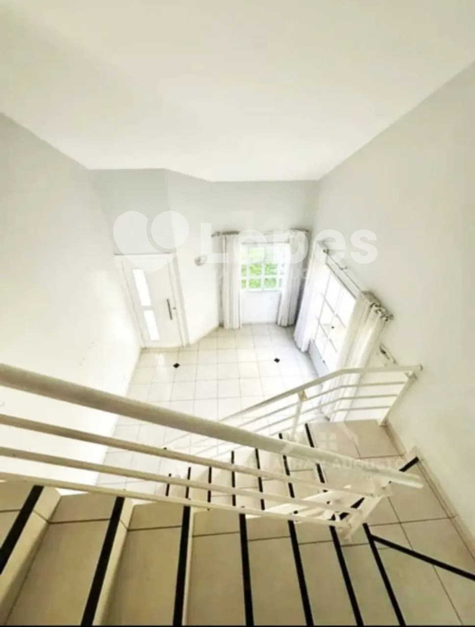 Sobrado 3 Quartos no Jardins Madri – Goiânia