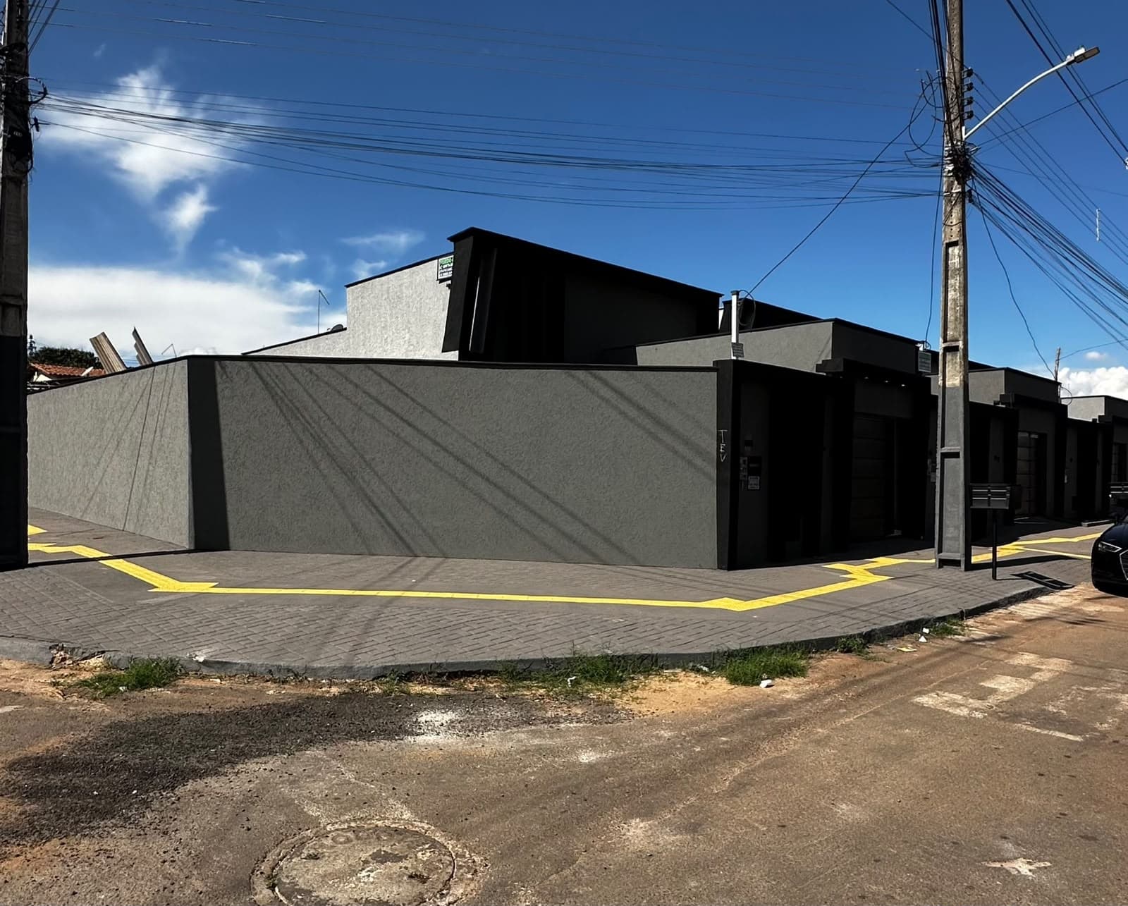 Parque Montreal Casa Moderna l (LOTE 172M² ) – Aparecida de Goiânia