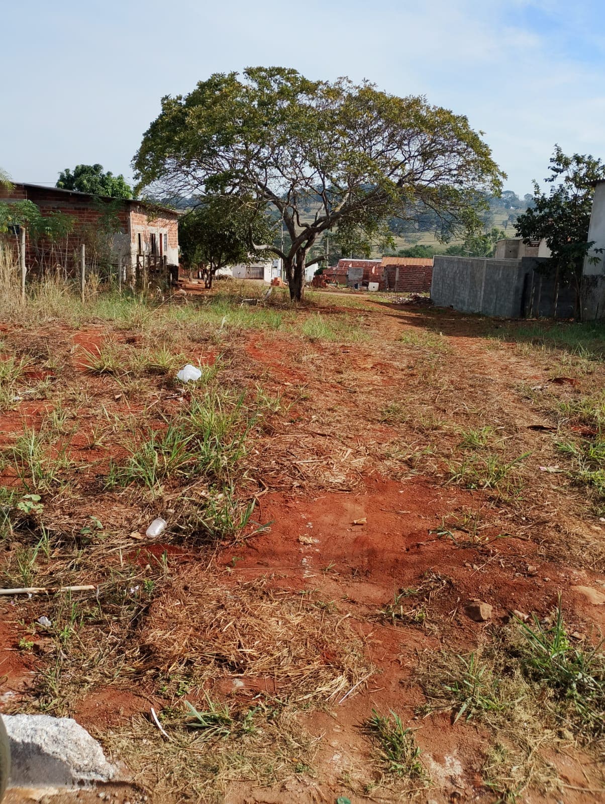 Lote de 300m2 em Nova Veneza, a 10 minutos da Fábrica da Super Frango.