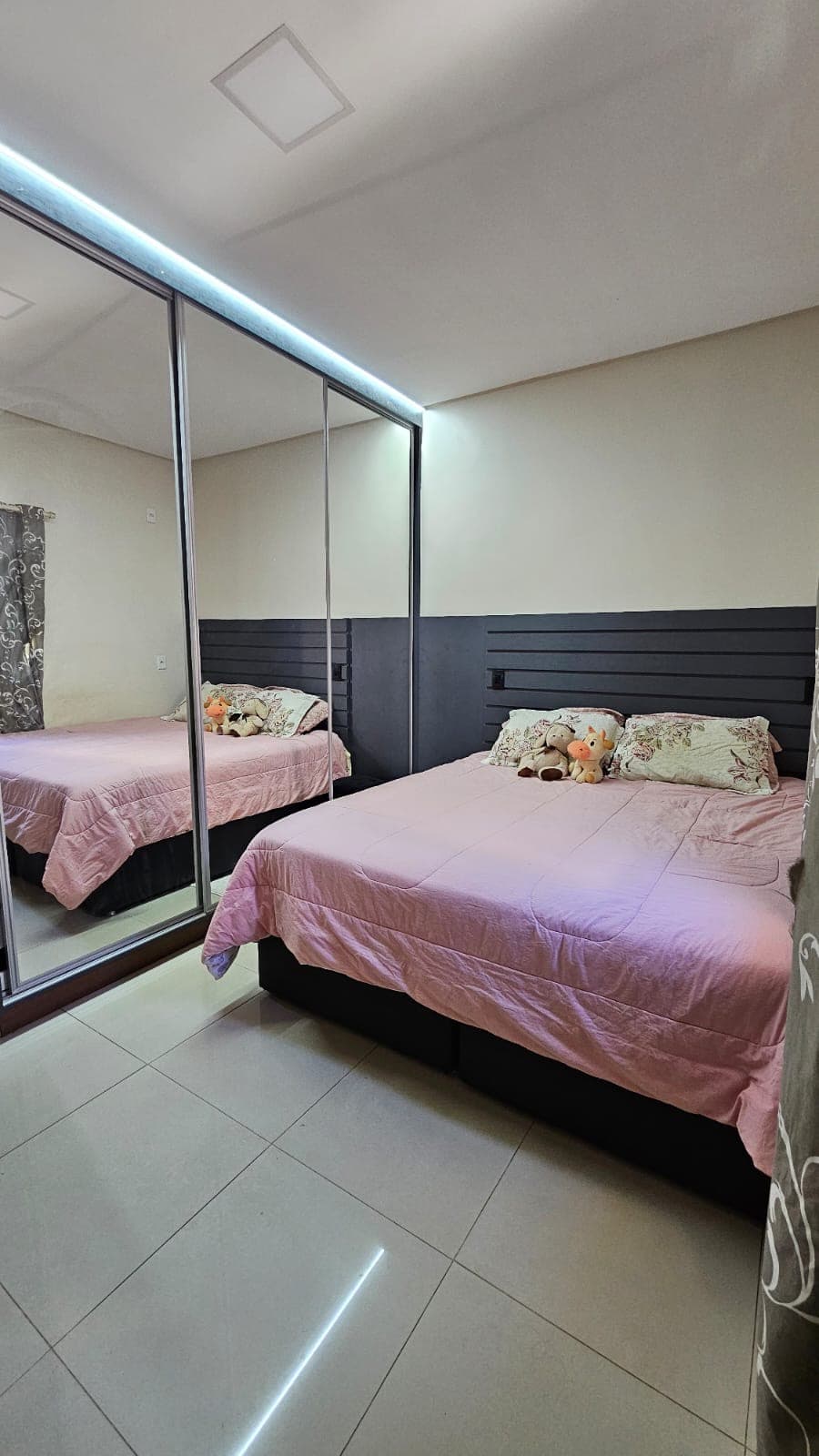 Casa térrea na região Central de Senador Canedo