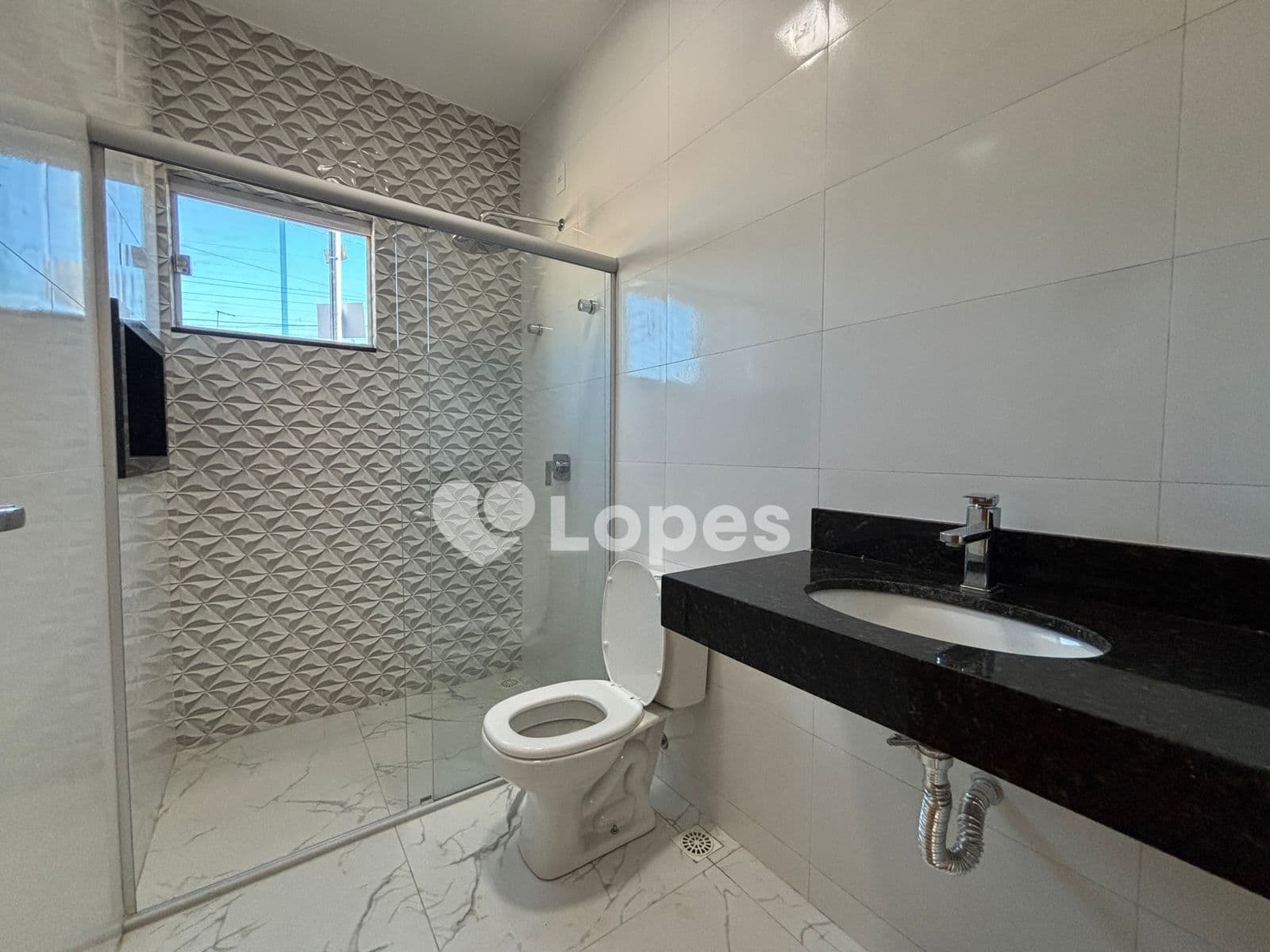 Casa à venda no Setor Santa Genoveva – Goiânia | 3 Quartos | 170 m² | Área Gourmet | R$ 800.000