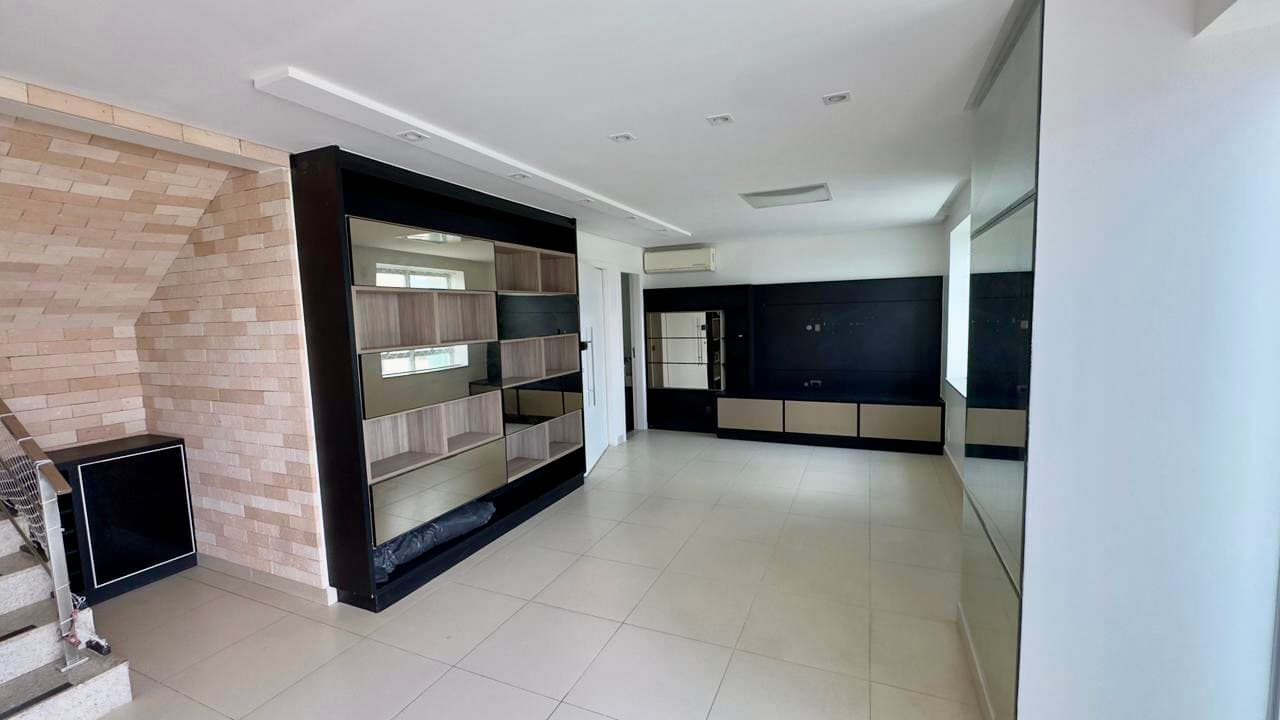 Apartamento Duplex - 3 Suítes- Alto da Glória